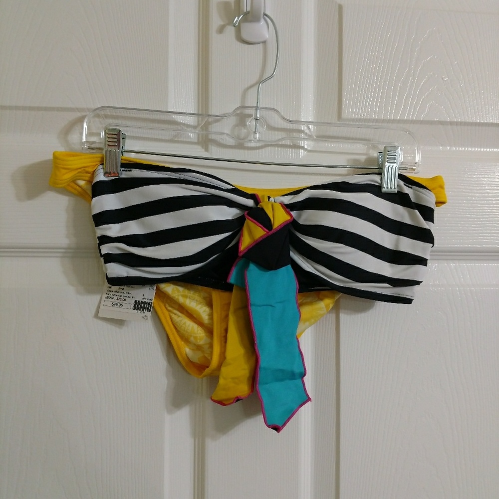 ⭐NWT Volcom Bandeau Bikini